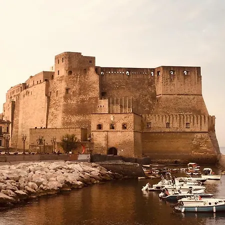 Nardones 90 Oda ve Kahvaltı Napoli